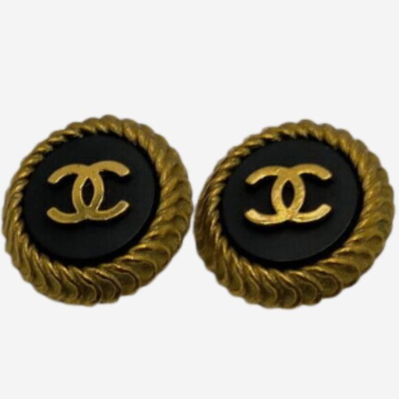Chanel Black and 24k Gold-Plated Clip-on Earrings - Picture 8 of 9